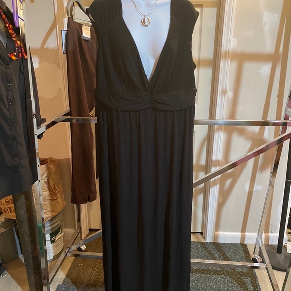 Never Worn NY Collection Plus Ruched Maxi Dress 1X - Picture 3 of 8
